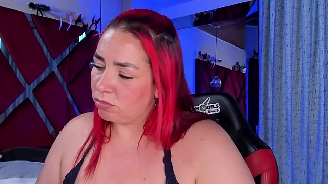 alexiaystive3 online show from May 15, 10:12 pm