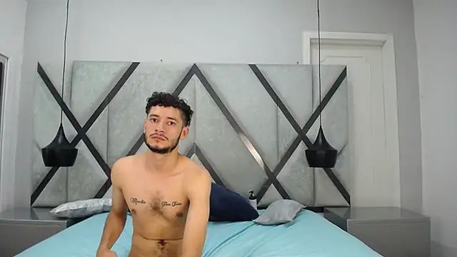 EthanCollen online show from October 21, 11:53 pm