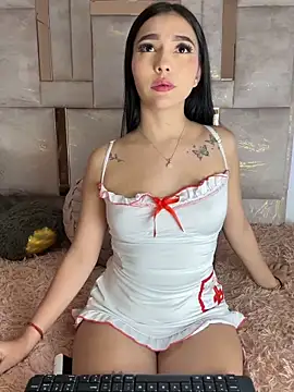 Snapshot of SophiaMonroe_ chatting on September 20, 1:27 am SophiaMonroe online show from September 20, 1:27 am