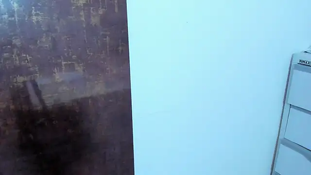 cherry skinny  online show from November 10, 4:29 am