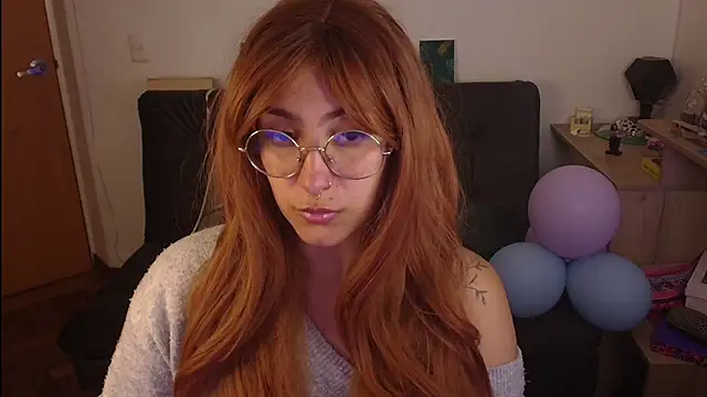 Miacatsito3 online show from October 28, 11:09 pm