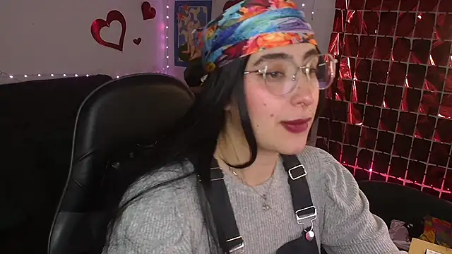 Miacatsito3 online show from May 24, 2:32 am