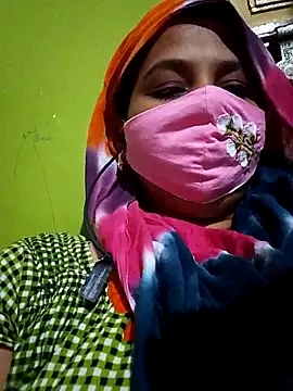 TAMI KAYAL online show from November 3, 4:55 pm