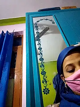 TAMI KAYAL online show from November 28, 4:21 pm