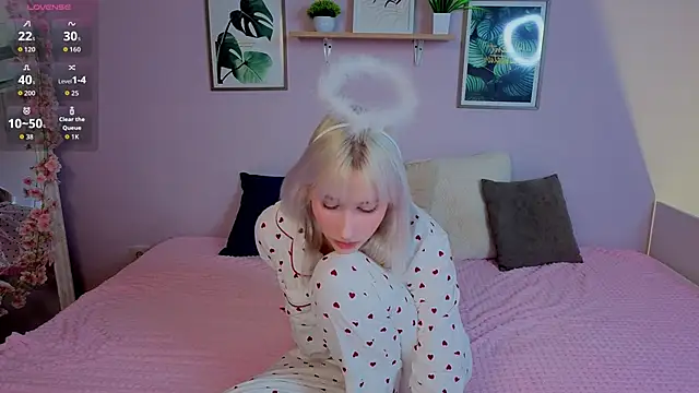 evlica online show from February 14, 2:52 pm