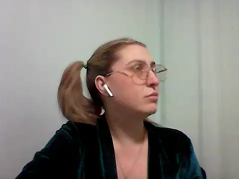 Osyvera online show from October 1, 12:04 am