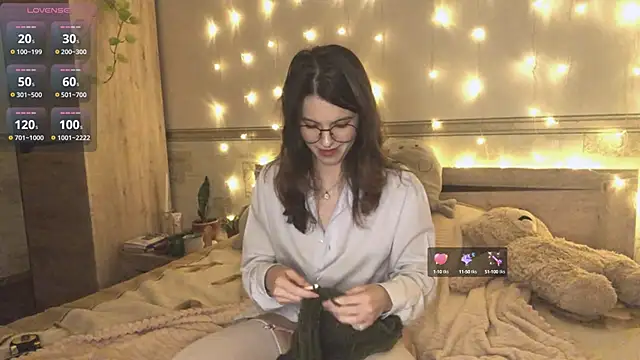 SeleneWhisper online show from September 23, 5:33 pm