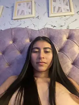 Isabella Montoya online show from October 9, 7:40 pm