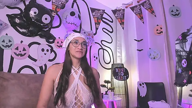 Snapshot of Natalia_TheLux chatting on October 13, 10:56 pm Natalia TheLux online show from October 13, 10:56 pm