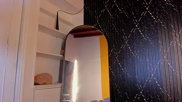 Miss Ariaa online show from October 30, 12:17 pm