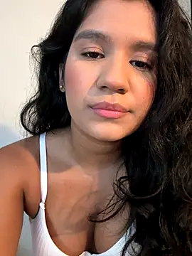 Lyria Diamond online show from October 23, 3:34 am