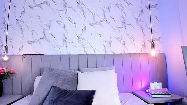 Amber Santana online show from November 18, 9:16 pm