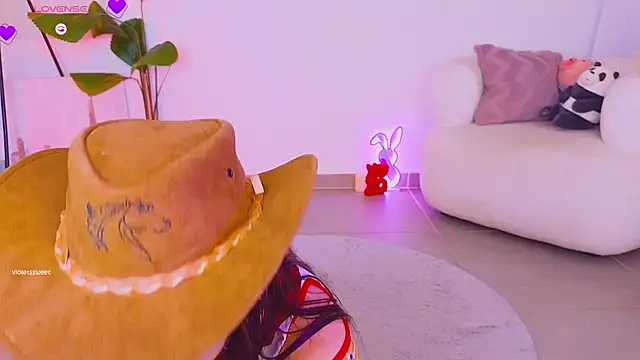 violetssweet online show from October 9, 2:48 am