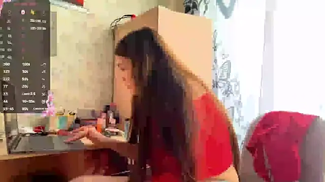 Cuteviola online show from May 18, 12:53 am