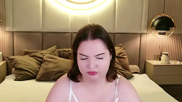 Vanessa Rise online show from November 6, 6:19 am