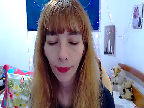 seraphinewhite online show from April 8, 7:43 am