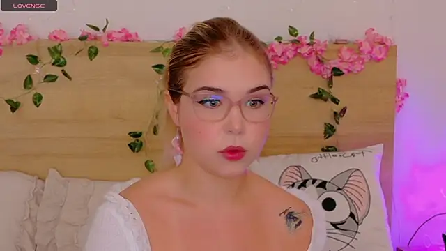 Lilith Bonheur online show from November 26, 1:23 pm