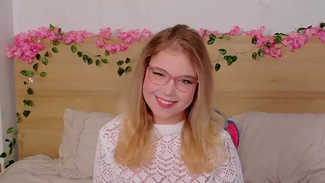 Lilith Bonheur online show from October 24, 9:22 pm