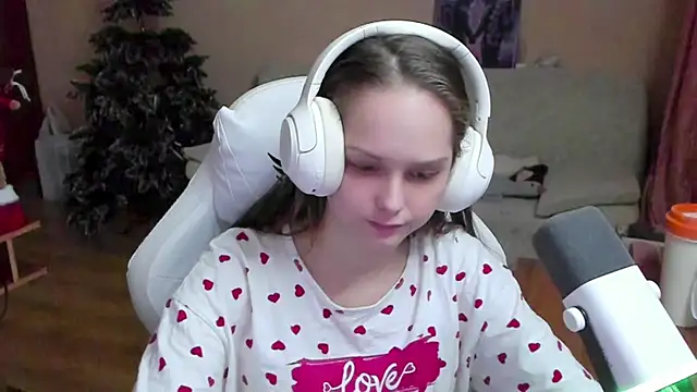 SharybbFace online show from December 4, 3:03 pm