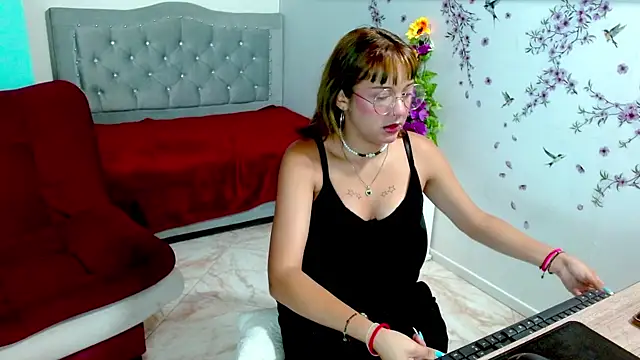 Paola Sofia online show from September 29, 11:26 am