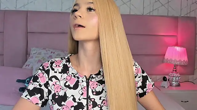 ChloeLaurentt online show from May 7, 2:54 pm