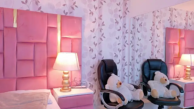 LaylaaDoll online show from May 5, 6:11 pm