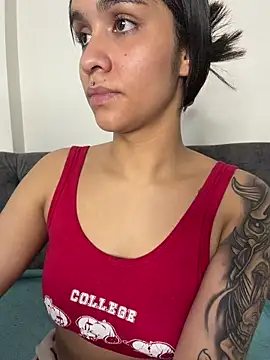 Isabella-Teen online show from January 6, 2:15 am