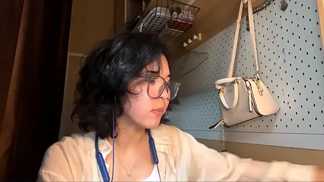 JennyCarpenter online show from May 19, 10:33 am