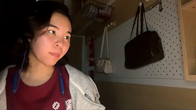 JennyCarpenter online show from May 2, 1:42 am