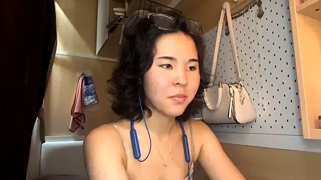 JennyCarpenter online show from May 22, 9:40 am