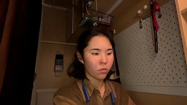 JennyCarpenter online show from May 7, 5:23 am