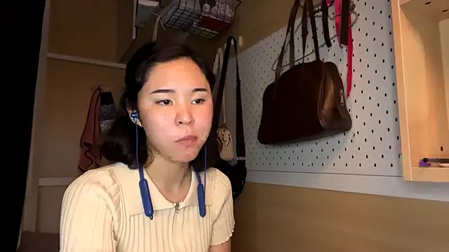 JennyCarpenter online show from May 11, 9:55 am