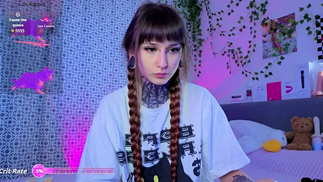 LilithPoison online show from May 15, 6:10 pm