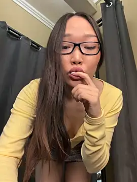 AdriaNochi online show from May 3, 7:34 am