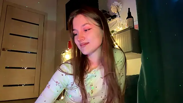 CutieAIice online show from September 24, 2:38 pm
