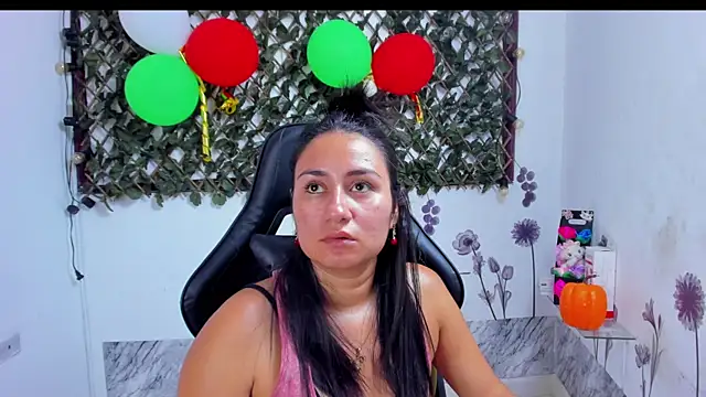 Luna021 1 online show from November 1, 7:40 pm