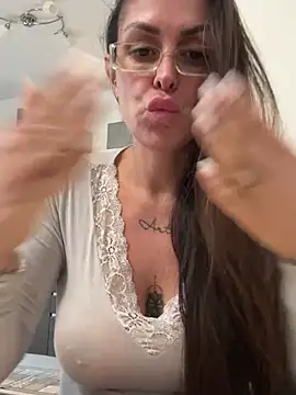 ainaht online show from January 15, 2:45 pm