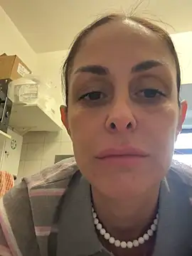 ainaht online show from March 5, 9:05 am