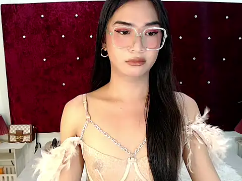 XxMissTransROYALxX online show from October 2, 4:56 pm