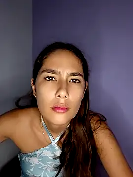 Amber Miiller2 online show from May 28, 9:23 pm