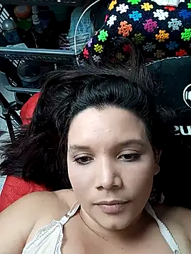 EMILEYA 31 online show from September 18, 3:27 am