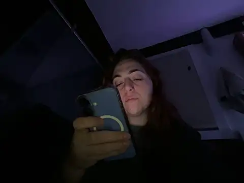 PeridotPrincessOfficial online show from December 16, 10:37 pm