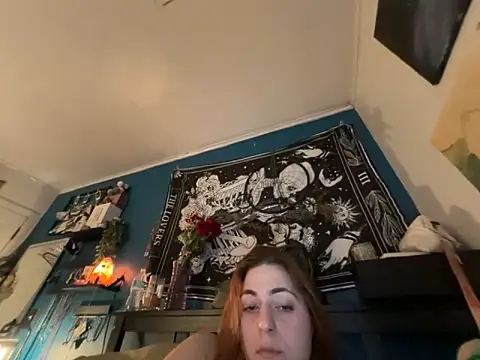 PeridotPrincessOfficial online show from December 21, 3:55 am