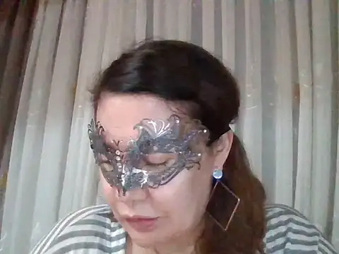 Lomivah online show from November 9, 7:32 pm