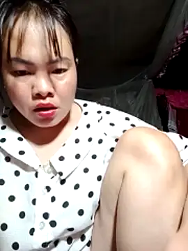 emilyzz online show from February 20, 8:49 am