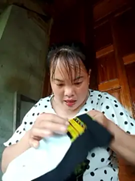 emilyzz online show from May 16, 10:36 am