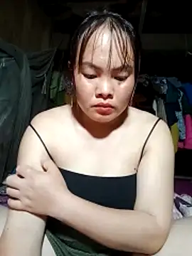 emilyzz online show from May 11, 2:08 pm