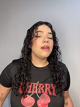 krisstenSantos online show from October 17, 1:47 pm