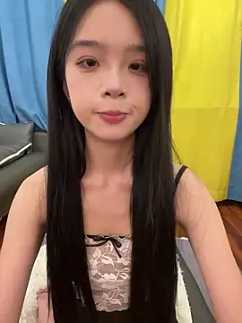 qiqi x online show from October 14, 2:30 pm