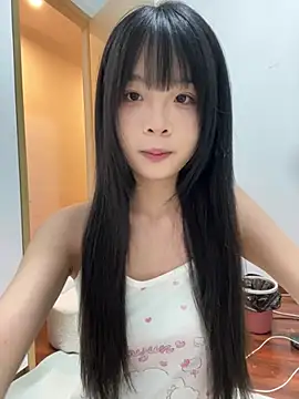 qiqi x online show from May 4, 2:21 pm